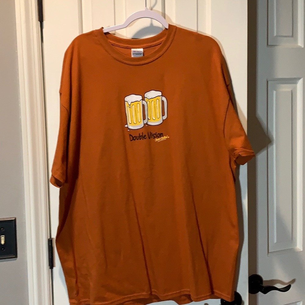 Men’s “Double vision” Beer mug tshirt. Never worn